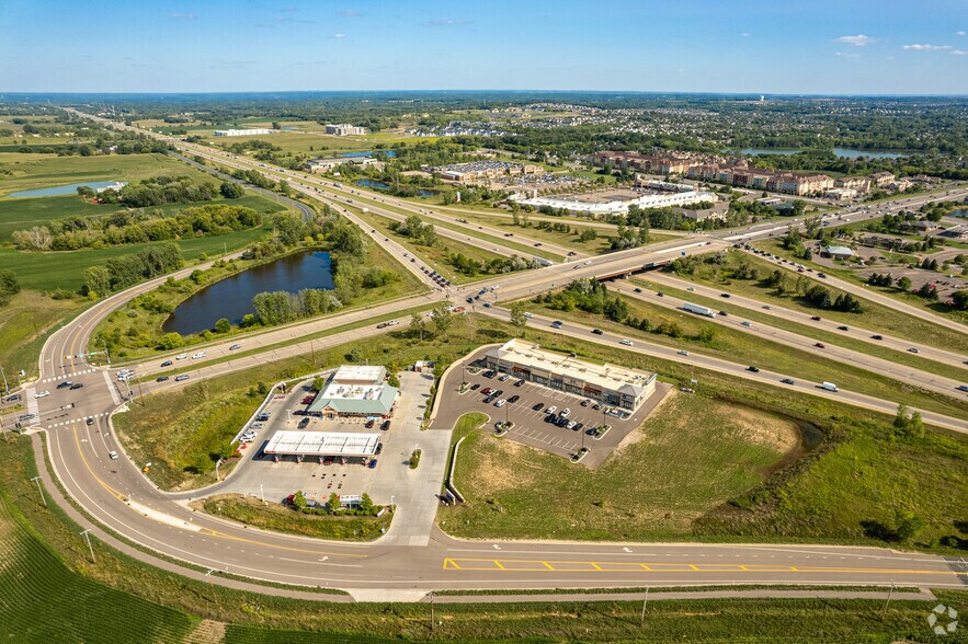 More Photos Of 9931-9947 Hudson Blvd N, Lake Elmo General Retail For Lease