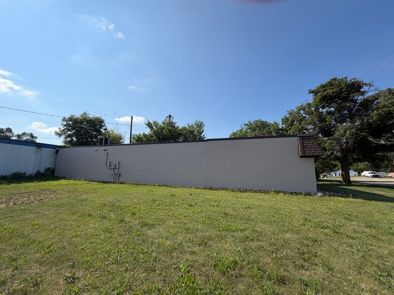 More Photos Of 1516 Trimble Ave, Kalamazoo Office For Sale