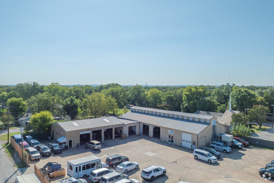 Primary Photo Of 2108 N Beach St, Haltom City Auto Repair For Sale
