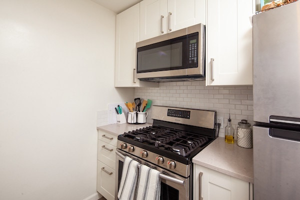 More Photos Of 1518-1536 Rosecrans St, San Diego Apartments For Sale