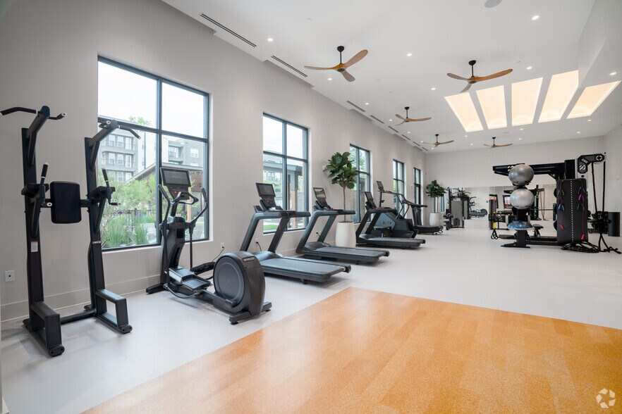 More Photos Of 3558 Elm St, Atlanta Apartments For Lease