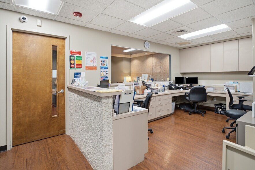 More Photos Of , Garden City Office For Sale