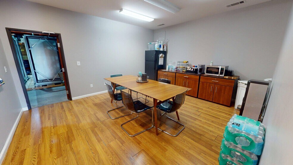More Photos Of 13720 Immanuel Rd, Pflugerville Industrial For Sale