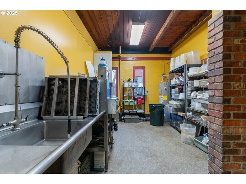 More Photos Of 2043 Sherman Ave, North Bend Bar For Sale