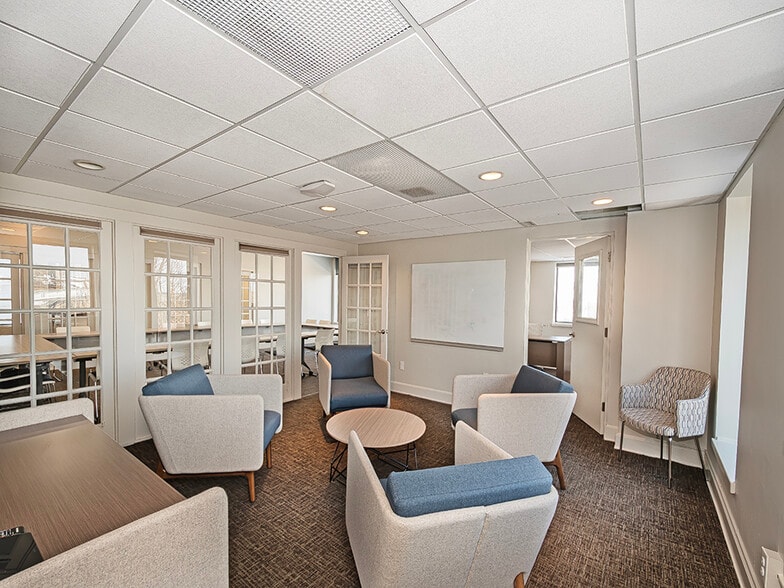 More Photos Of 213 Bailey Ave, Pittsburgh Office For Sale