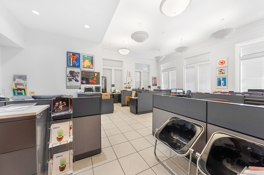 More Photos Of 4407-4411 Park Ave, Union City Loft Creative Space For Sale