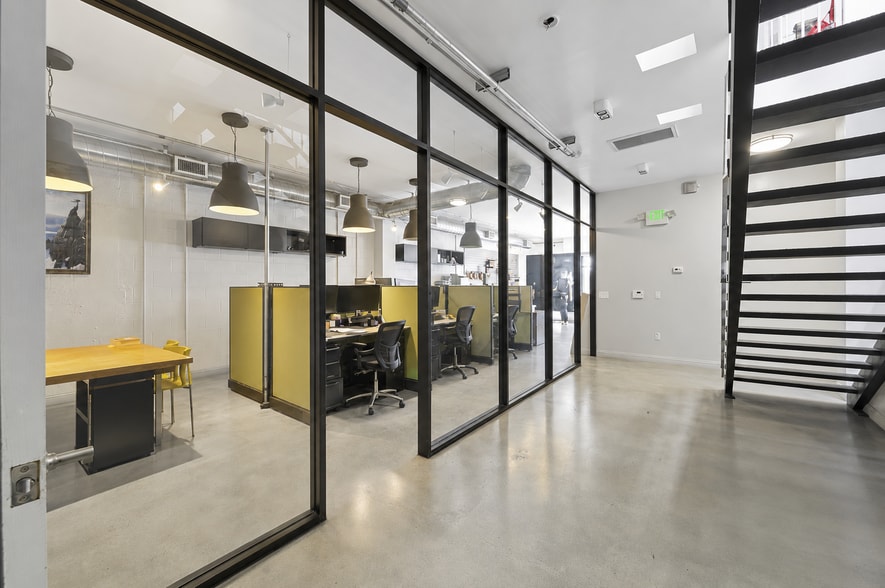 More Photos Of 8543 Venice Blvd, Los Angeles Loft Creative Space For Lease