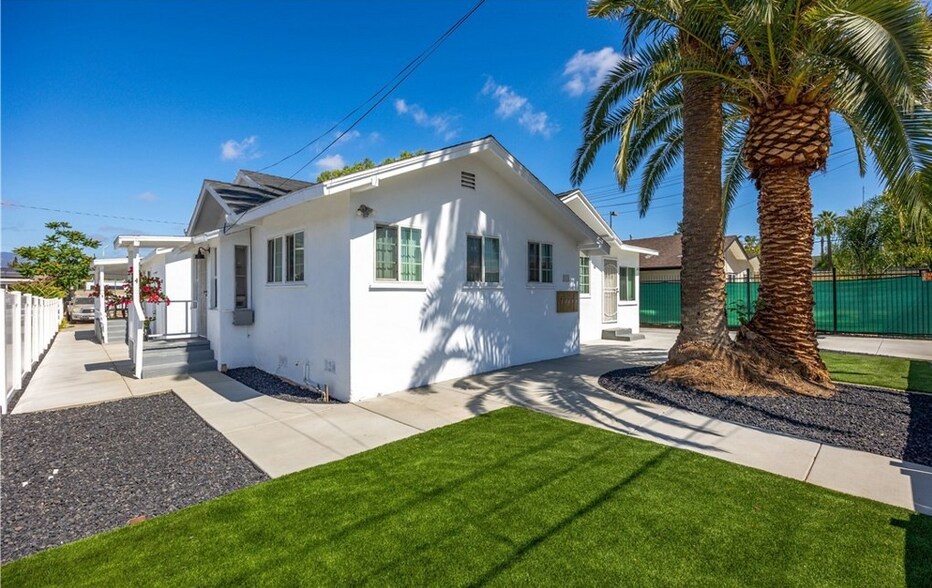 More Photos Of 111 S Lindsay St, Lake Elsinore Apartments For Sale