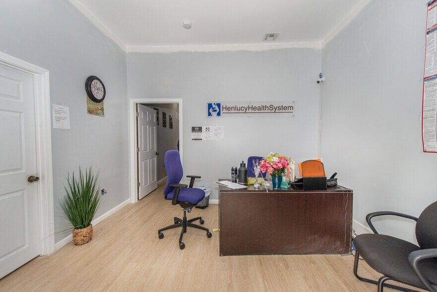 More Photos Of 66 Garside St, Newark Apartments For Sale