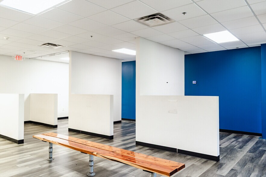 More Photos Of 1707 Alpine Dr, Columbia Storefront Retail Office For Lease