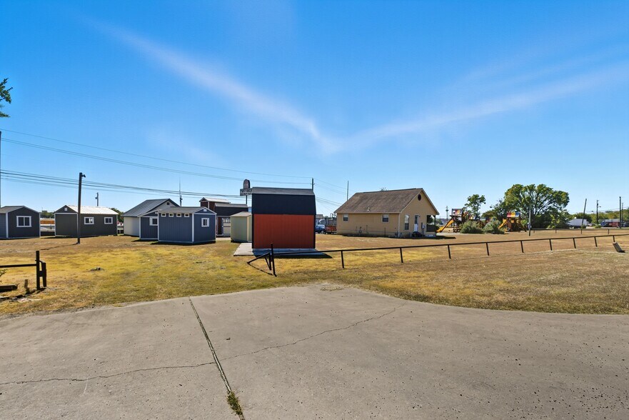 Primary Photo Of 15524 N Interstate 35, Austin Land For Sale