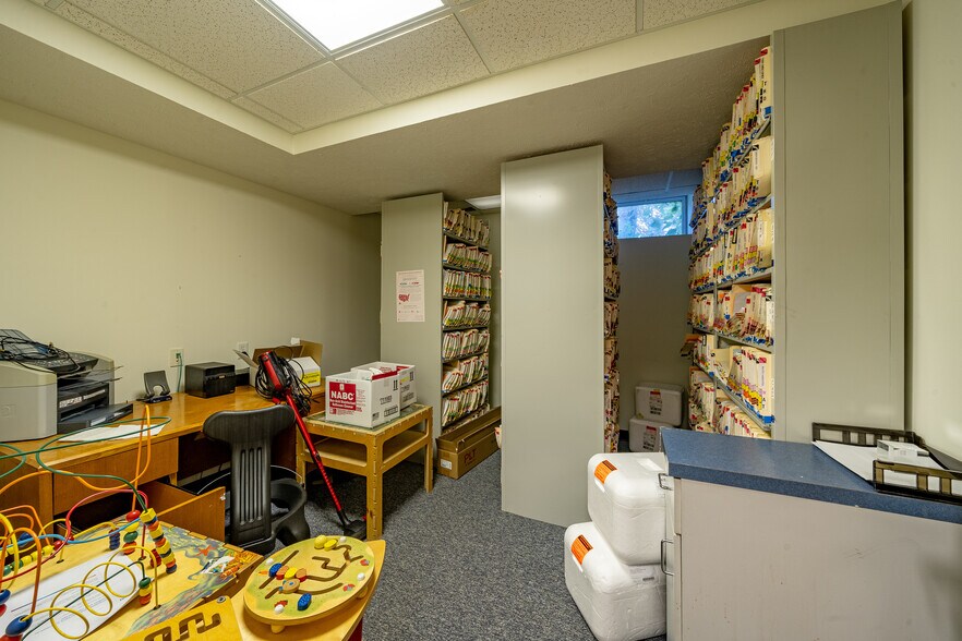 More Photos Of 353 Island Cottage Rd, Rochester Medical For Lease