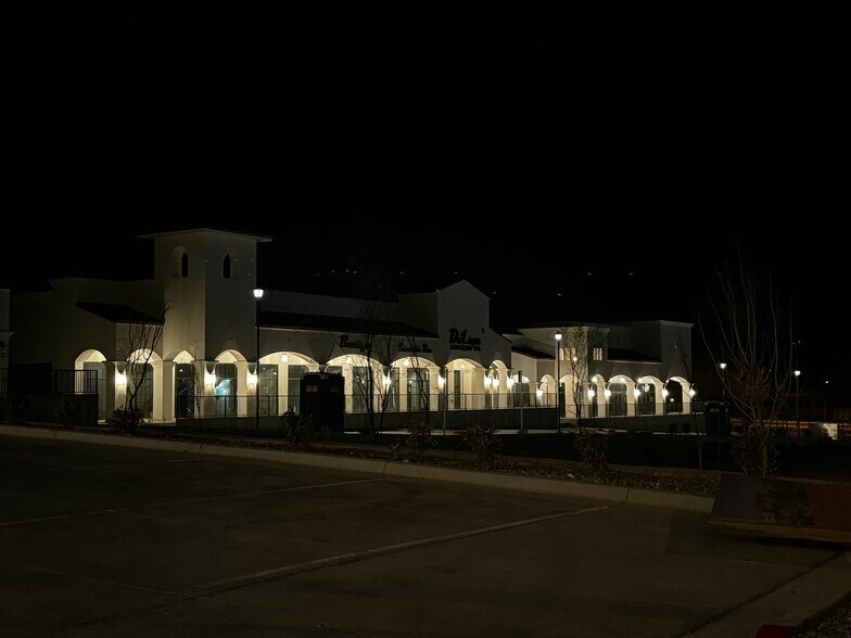 More Photos Of 7451 Paseo Del Norte Blvd, El Paso Medical For Sale