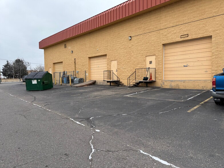 More Photos Of 8884 Federal Blvd, Federal Heights Warehouse For Lease