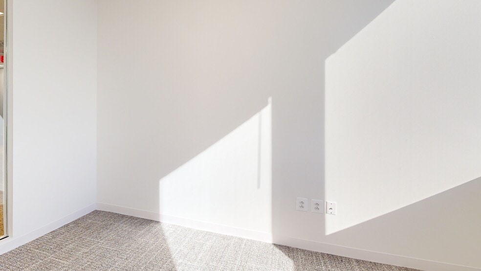 More Photos Of 6400 Arlington Blvd, Falls Church Unknown For Lease