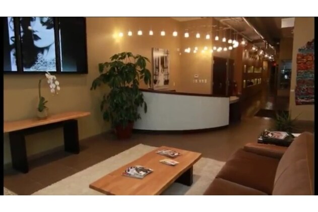 More Photos Of 718 Chestnut St, Philadelphia Storefront Retail Office For Sale