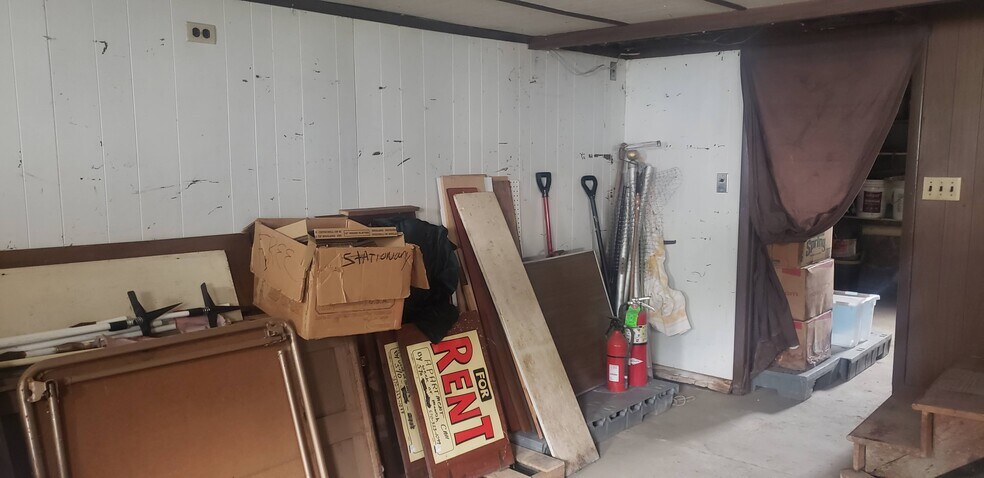 More Photos Of 5818 S Us-220 Hwy, Linden Freestanding For Sale