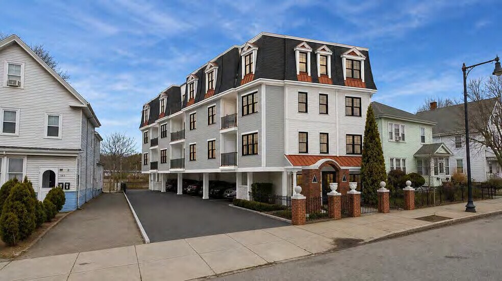 More Photos Of , Hyde Park Unknown For Sale