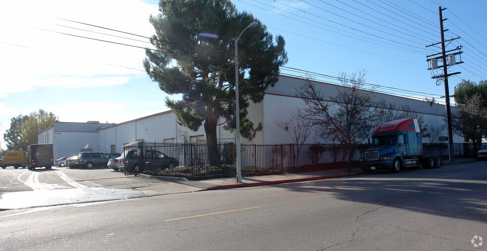 More Photos Of 10941 La Tuna Cyn, Sun Valley Warehouse For Sale