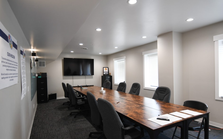 More Photos Of 2 N 580 W, Blackfoot Light Manufacturing For Lease