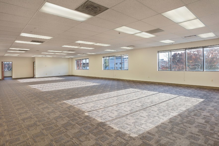 More Photos Of 7311 Governors Way, Frederick Flex For Sale