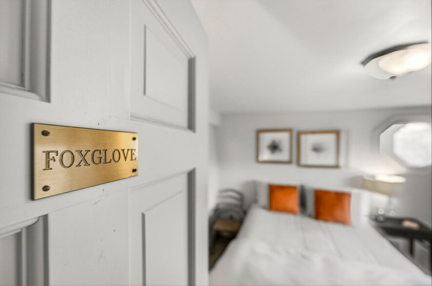 More Photos Of 668 N Main St, Ashland Hospitality For Sale