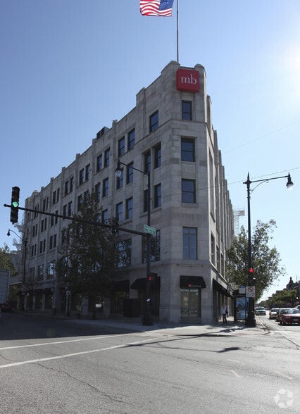 Primary Photo Of 3959 N Lincoln Ave, Chicago Office For Sale