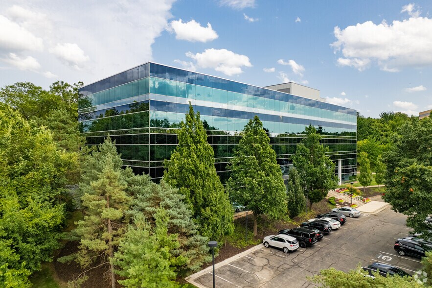 More Photos Of 10975 Benson Dr, Overland Park Office For Lease