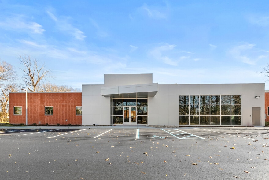 Primary Photo Of 4420 Expressway Dr, Virginia Beach Office For Lease