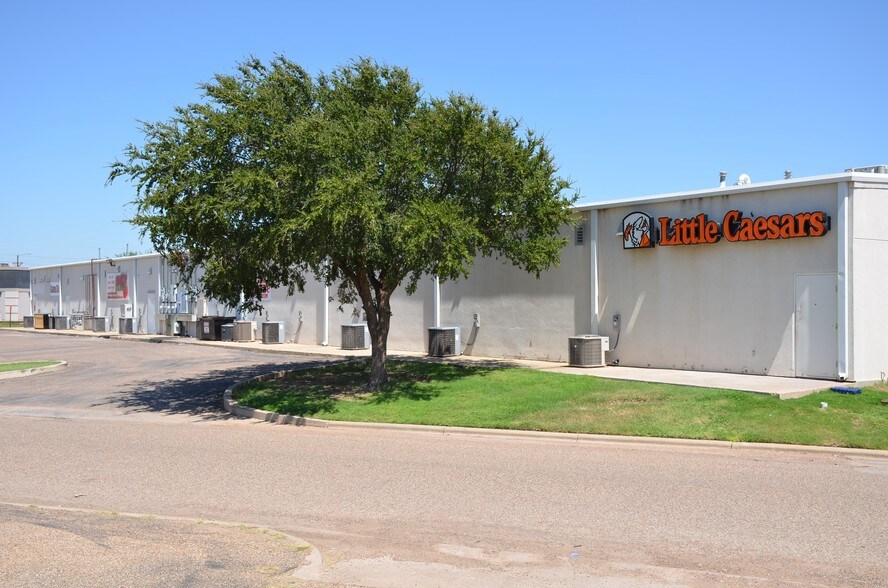More Photos Of 417 Frankford Ave, Lubbock General Retail For Sale