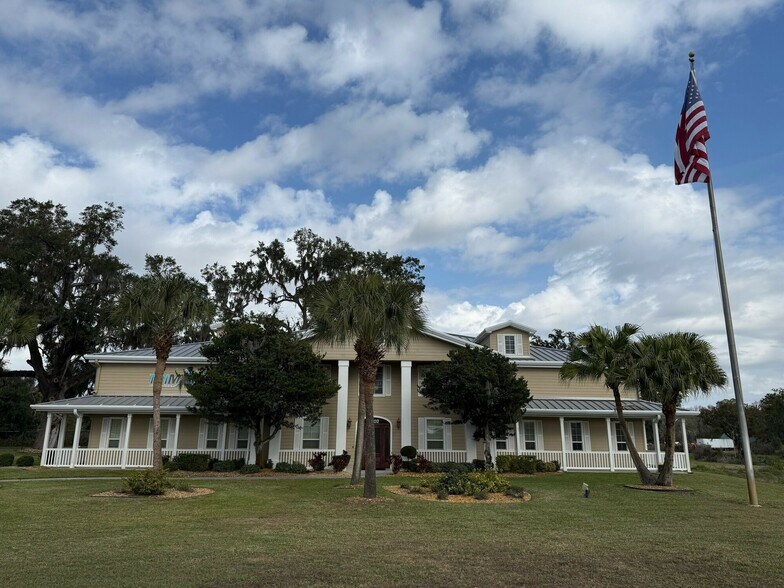 More Photos Of 2502 N Frontage Rd, Plant City Warehouse For Lease