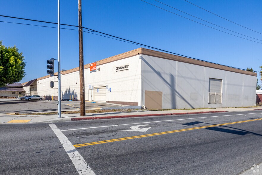 Primary Photo Of 13720 S Western Ave, Gardena Warehouse For Lease