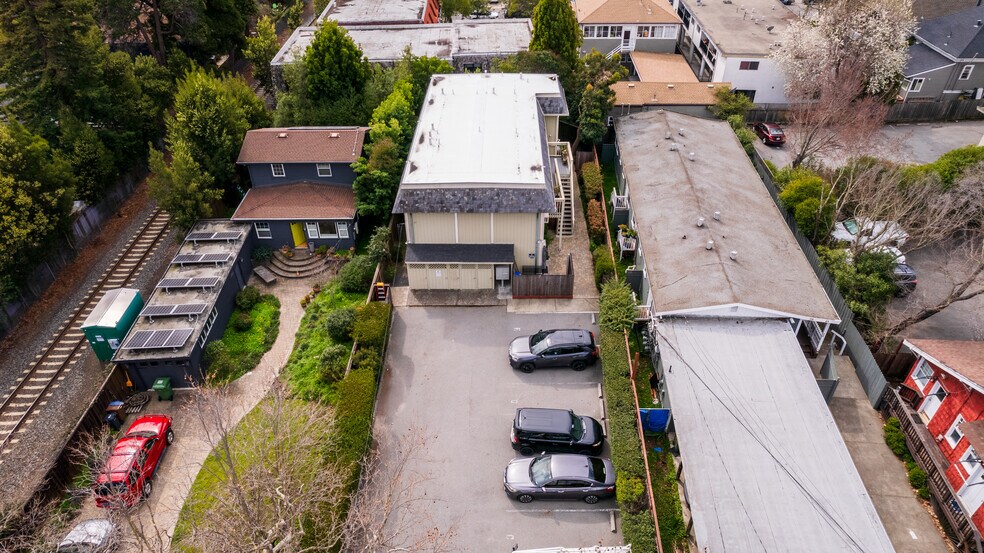 More Photos Of 37 Pacheco St, San Rafael Apartments For Sale