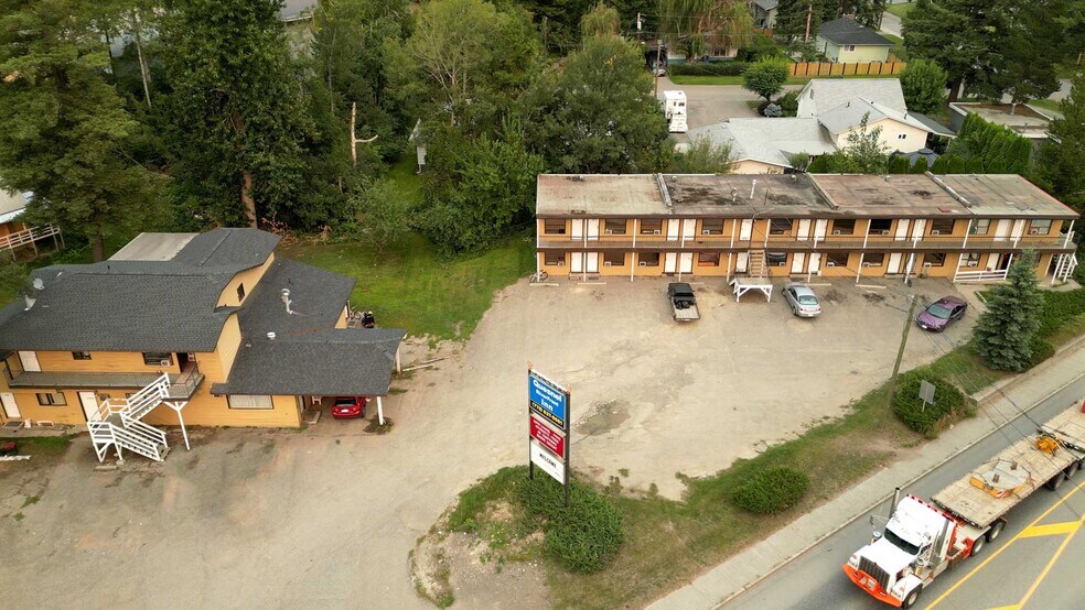 More Photos Of 856-870 Ross St, Quesnel Apartments For Sale