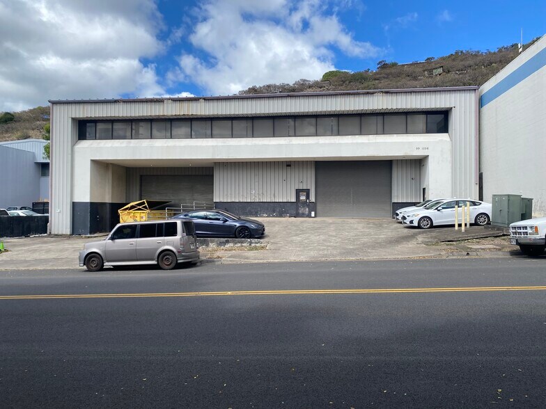More Photos Of 99-1056 Iwaena St, Aiea Warehouse For Lease
