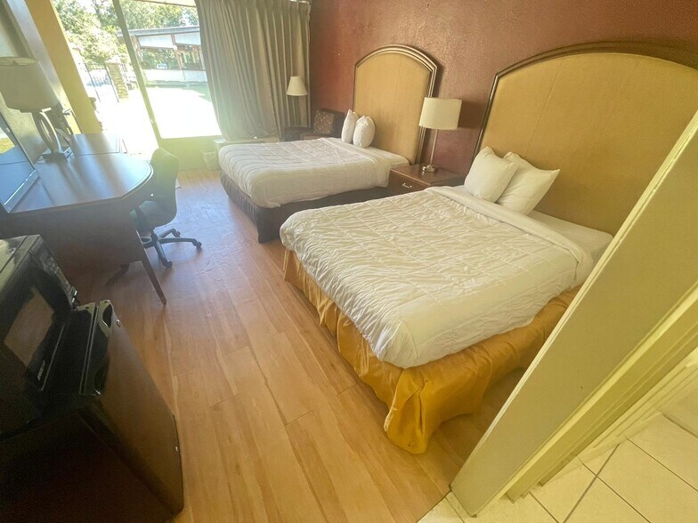 More Photos Of 1700 US-280, Phenix City Hotel For Sale