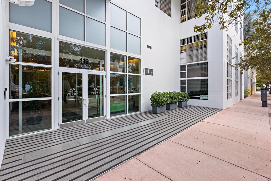 More Photos Of 119 Washington Ave, Miami Beach Office For Lease