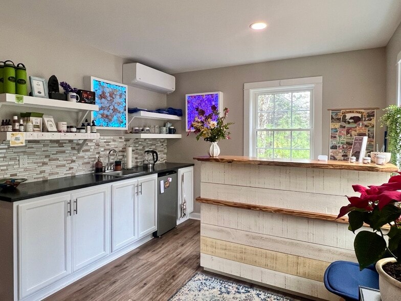 More Photos Of 200 Seal Cove Rd, Southwest Harbor Hotel For Sale