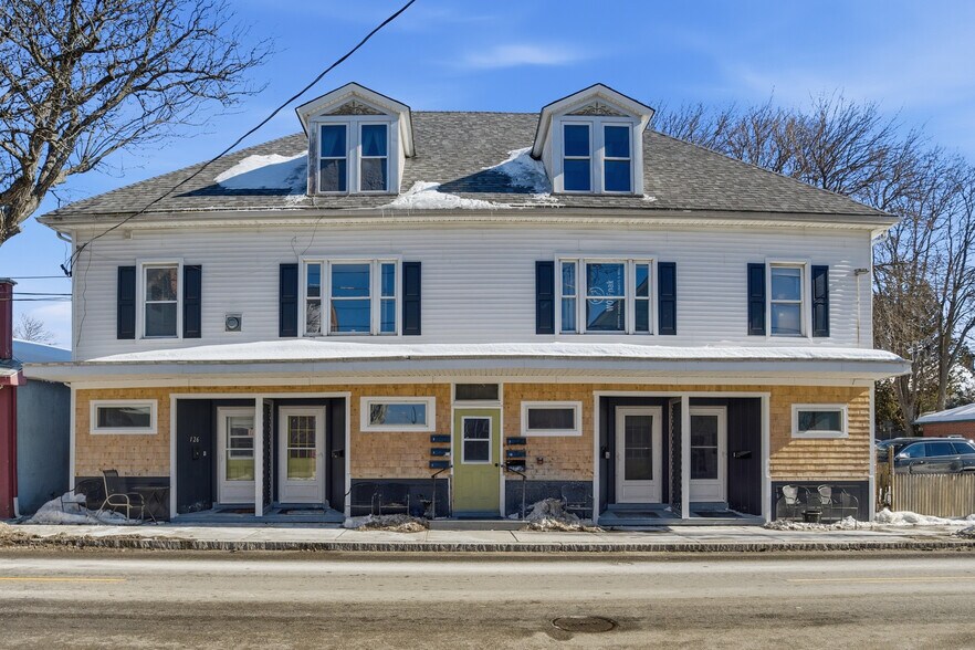 Primary Photo Of 130 Water St, Warren Apartments For Sale