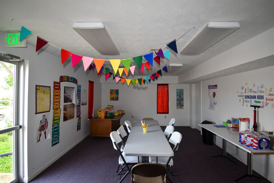 More Photos Of 65 Highland Ave, Lancaster Religious Facility For Sale