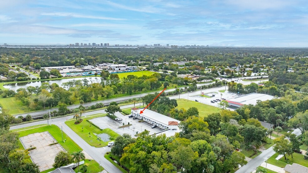 More Photos Of 1780 S Nova Rd, Daytona Beach General Retail For Sale