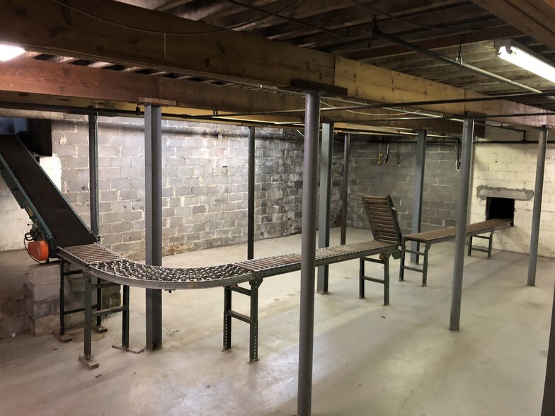 More Photos Of 178 Main Rd, Montville Flex For Lease