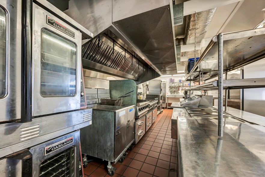 More Photos Of , Brookfield Unknown For Sale