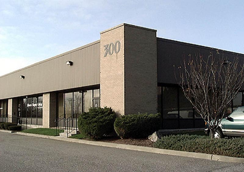 More Photos Of 300 Long Beach Blvd, Stratford Light Distribution For Lease