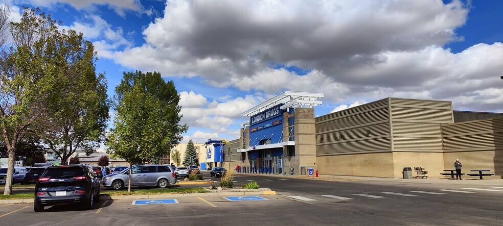 More Photos Of 3201 13th Ave SE, Medicine Hat Unknown For Lease