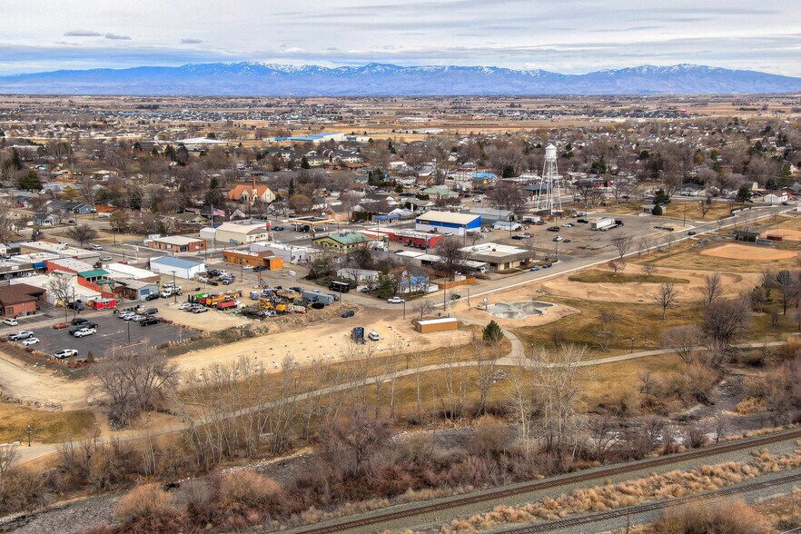 More Photos Of 218 N Avenue C, Kuna Apartments For Sale