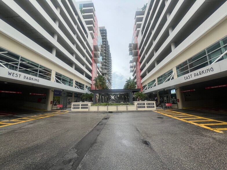 More Photos Of 1208 E Kennedy Blvd, Tampa Apartments For Lease