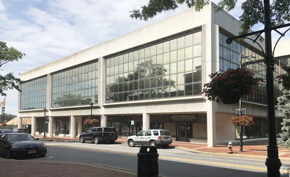 More Photos Of 1 School St, Glen Cove Office For Lease