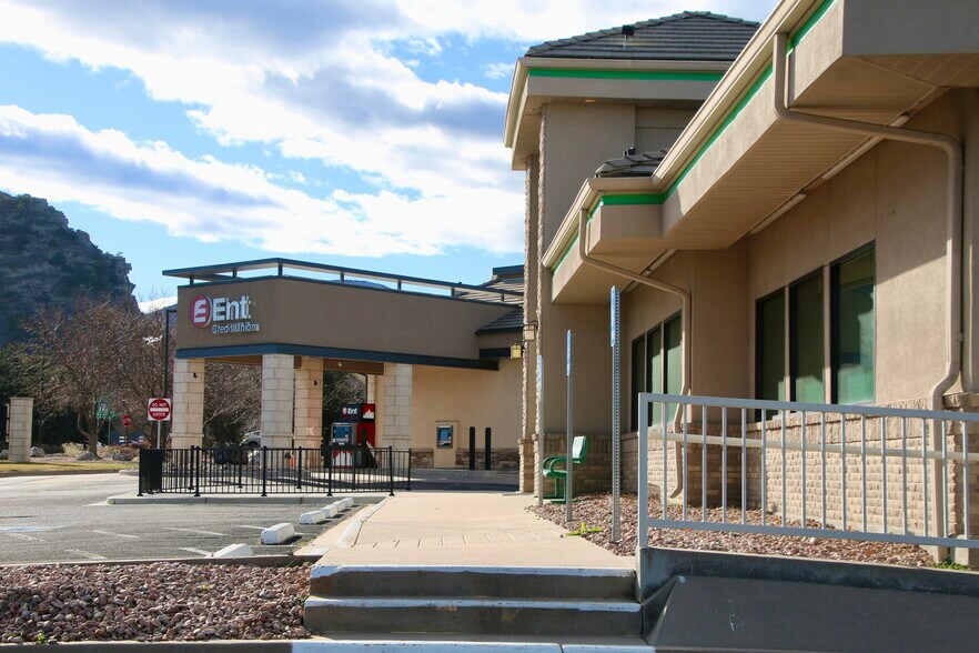 More Photos Of 12634 Indore Pl, Littleton Restaurant For Sale