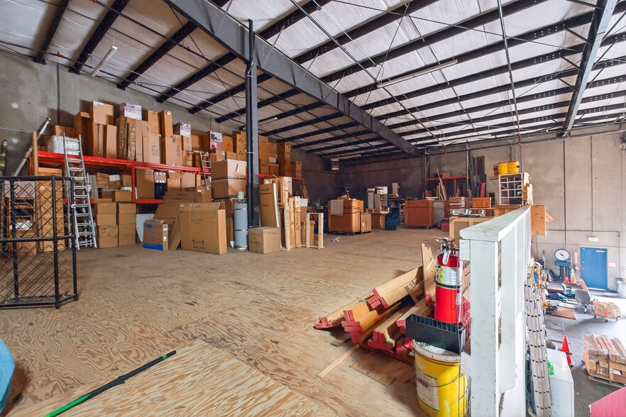 More Photos Of 4350 Pacific Hwy, Bellingham Industrial For Lease